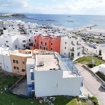 Athos Studios Tinos Luaran gambar