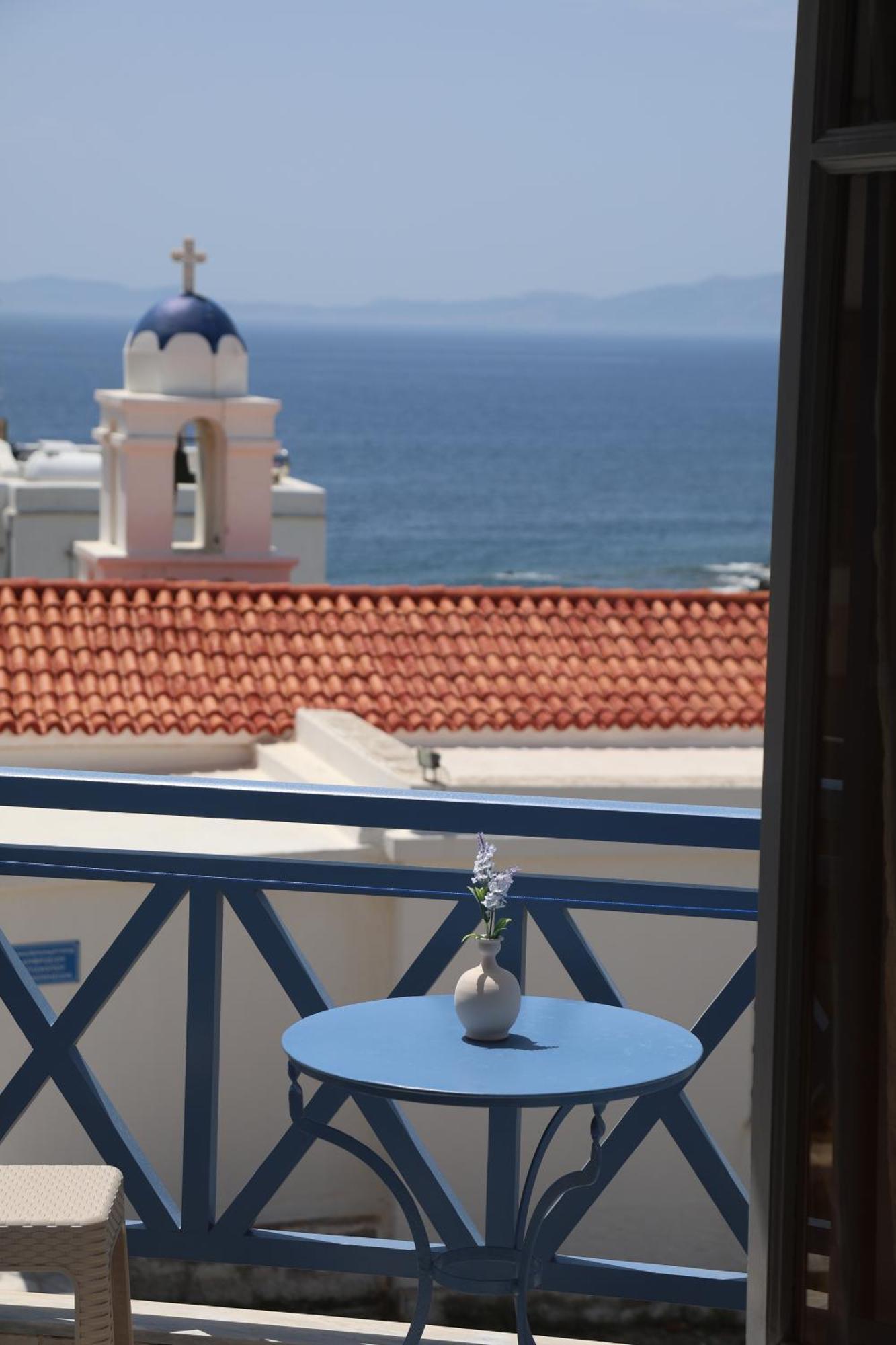 Athos Studios Tinos Luaran gambar