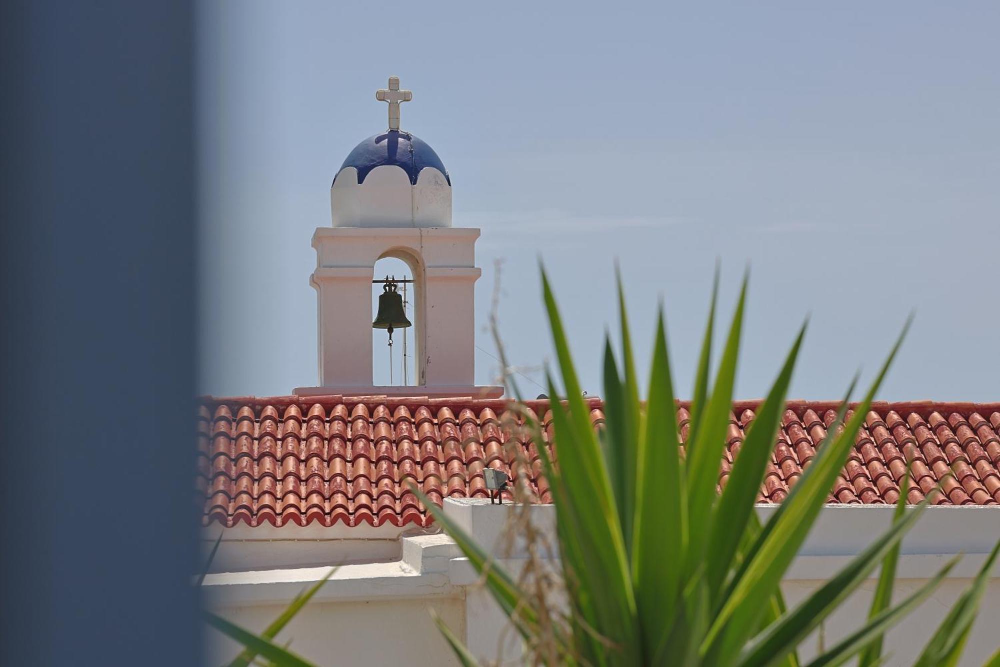 Athos Studios Tinos Luaran gambar