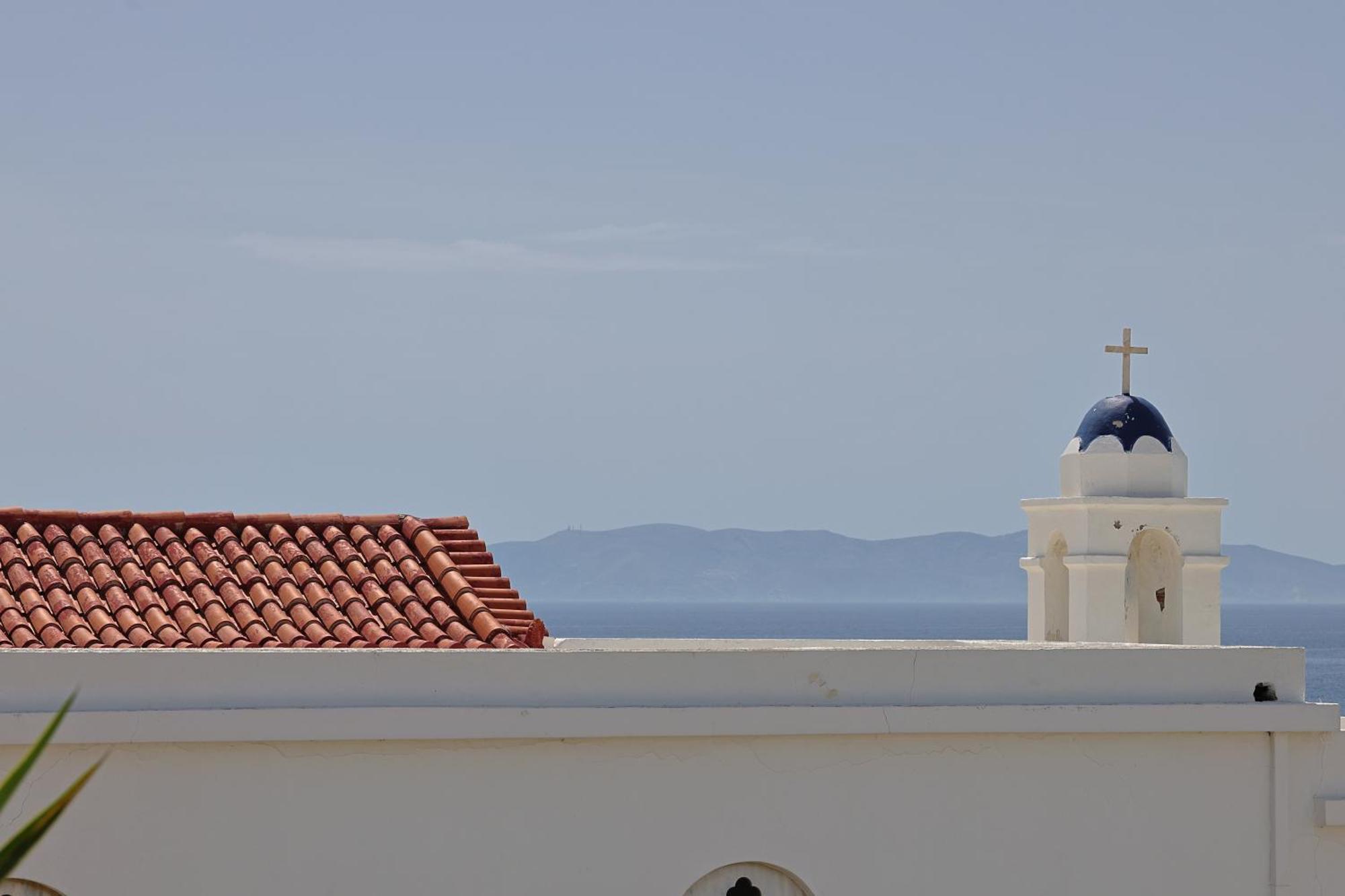 Athos Studios Tinos Luaran gambar